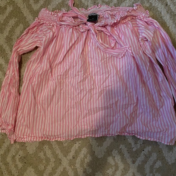 Blouse - Picture 2 of 3